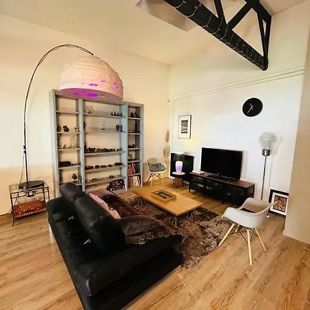 Latelier Du Centre Cathedrale * Reims