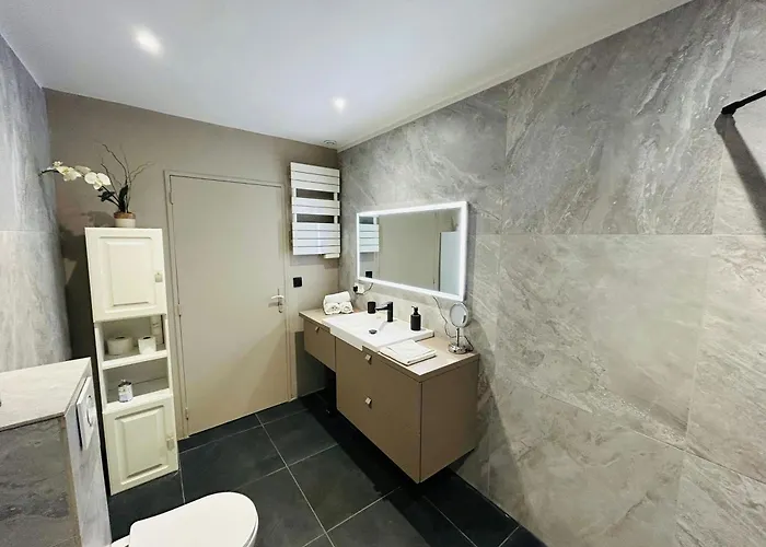 Latelier Du Centre Cathedrale